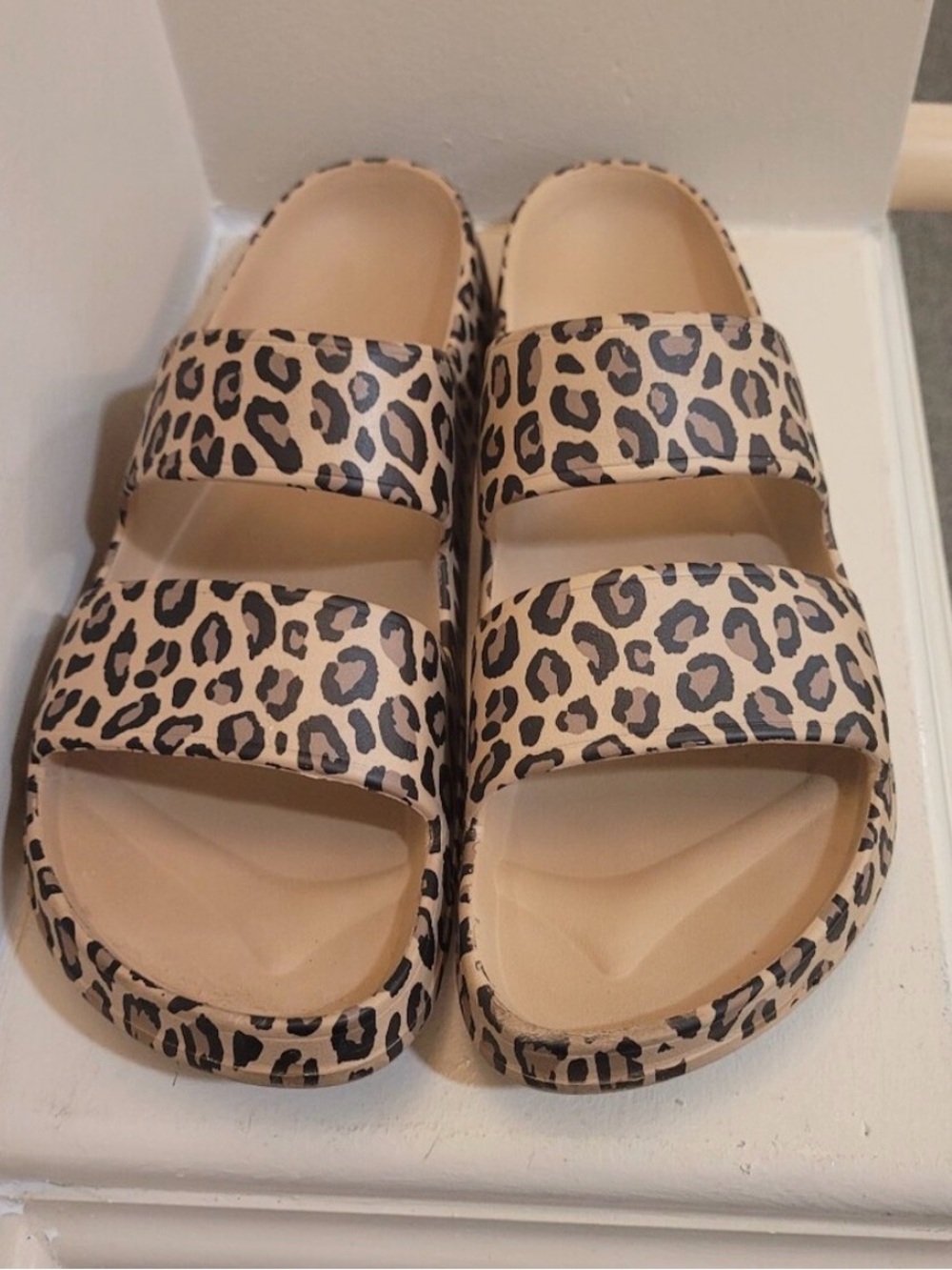 Old Navy Double Strap Leopard Print Sandals Size 10